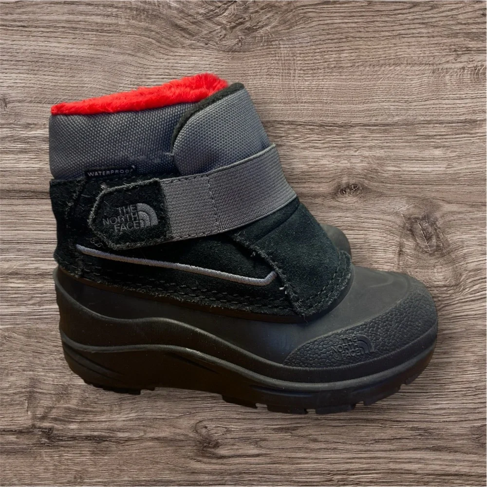 Like new! The North Face Alpenglow II Boot - Toddler - Zinc Gray / Black